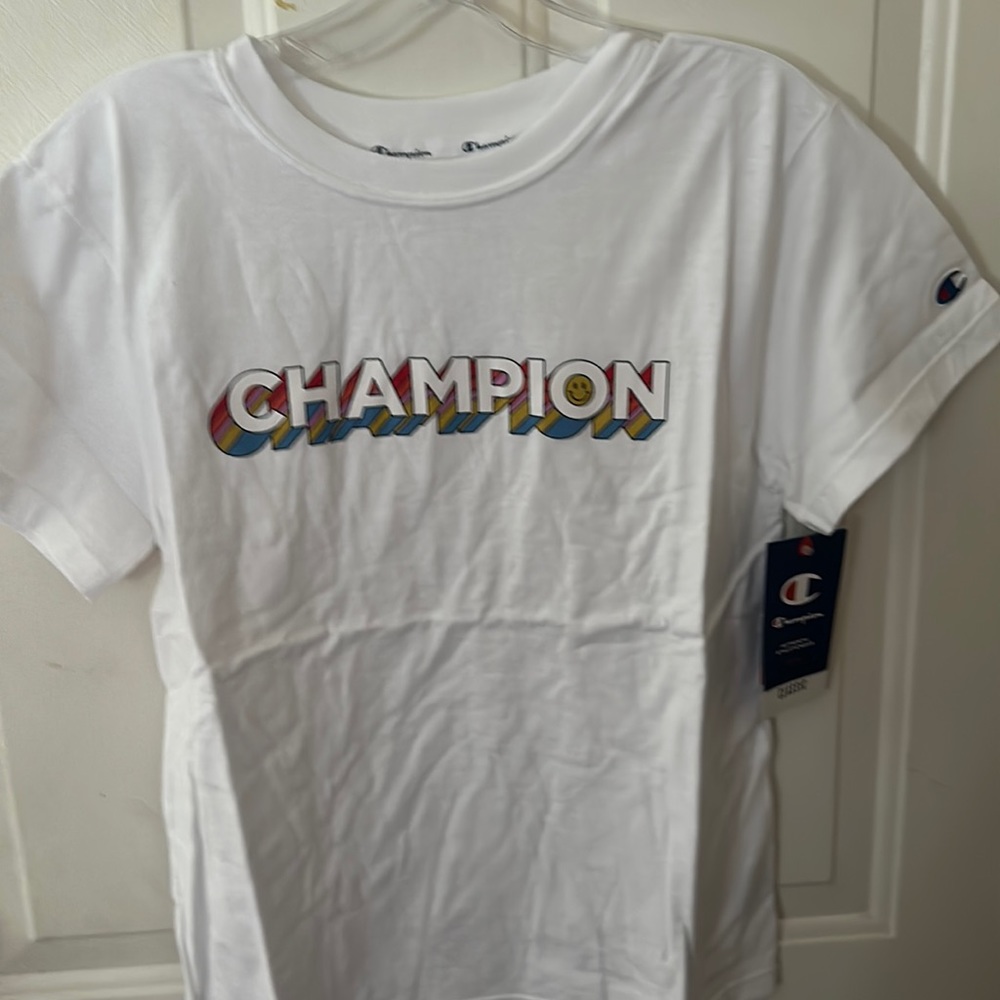 CHAMPION WOMEN’S LOGO TEE: WHITE: NWT: SZ S